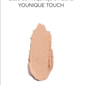 The YOUNIQUE TOUCH stick foundation